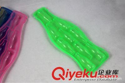 厂家直销PP透明汽水瓶冰格 | 鸿盛塑料制品，品质生活的实用之选